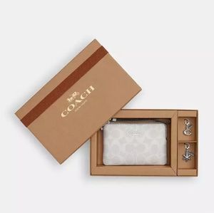 Coach Boxed Corner Zip Wristlet With Removable Charms